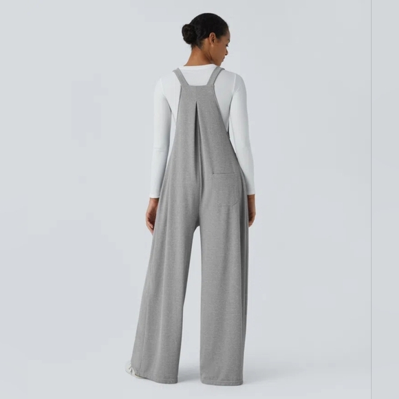 NWT Halara Adjustable Strap Wide Leg Overalls Gray Pockets Size M - Picture 2 of 9